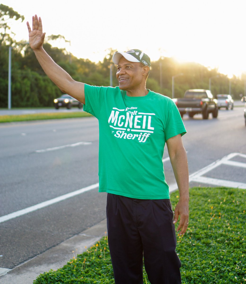 Sheriff Walt McNeil was out early this morning in the Woodville community encouraging citizens to go out and vote! Early voting ends Sunday - be sure to cast your vote for Sheriff Walt McNeil this weekend!

Find an Early Voting Location Near You: leonvotes.gov/Voters/Early-V…