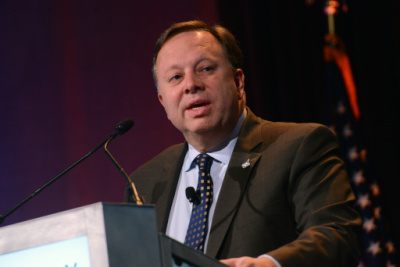 EmilyPatsy's tweet image. Upon emergence from bankruptcy, #Bakken #shale producer Whiting Petroleum’s CEO, Brad Holly, to resign. Lynn Peterson (fmr CEO of SRC Energy and Kodiak Oil &amp;amp; Gas) named as successor. More: bit.ly/31UXPnd $WLL