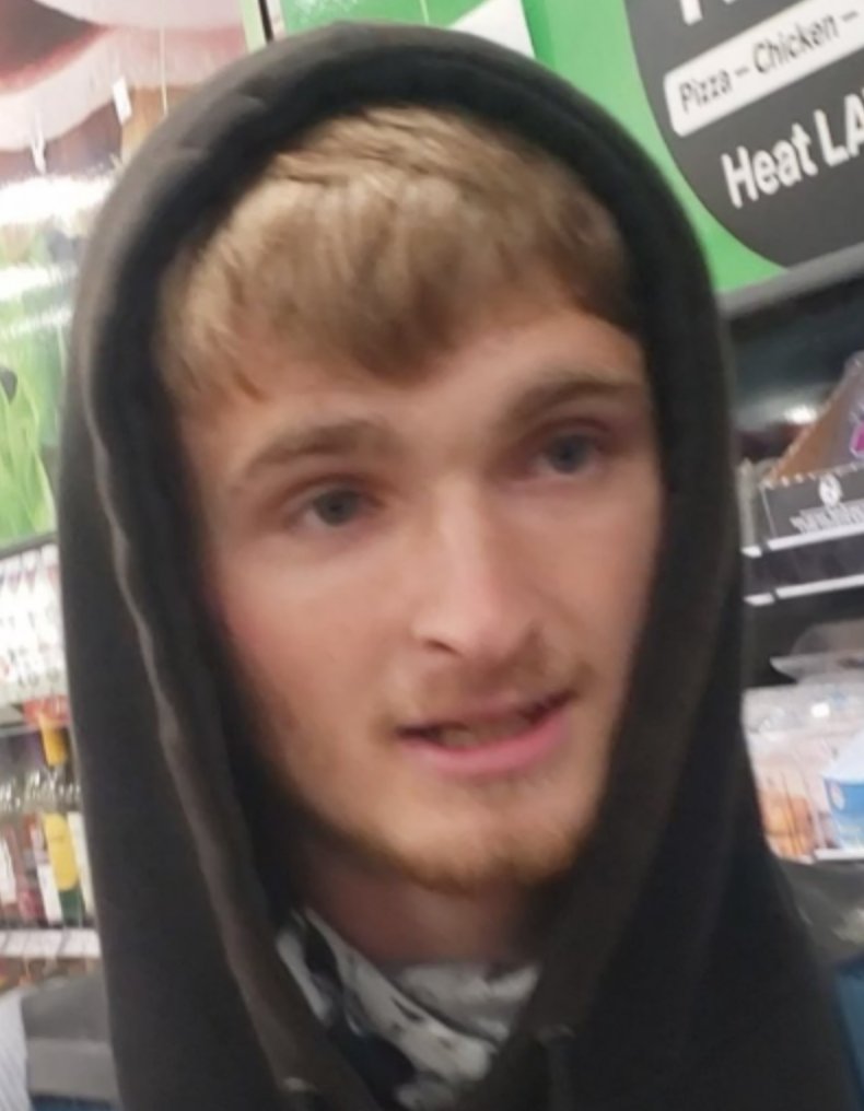 Eli Cox: frequent associate of Daniel Baxter Worth. May also go by "Stephen Lee Gravitt." Homophobic, and seems to gravitate to Atomwaffen ideology. Atomwaffen is a subsection of neo-Nazi that are pushing for a race-war. https://twitter.com/PDXshield/status/1277373640598712322 #PDXfash  #fashcard