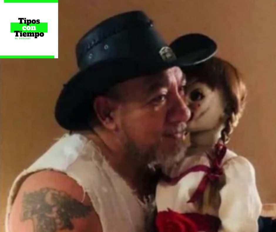 #UltimoMomento

Se dice que la muñeca maldita #Annabelle elle se ha escapado del museo donde se encontraba resguardada.
Pero en #TiposConTiempo les aseguramos que uno de nuestros ídolos se esta haciendo cargo de ella. Nos llegan imágenes de que #carlostrejo lo tiene controlado.