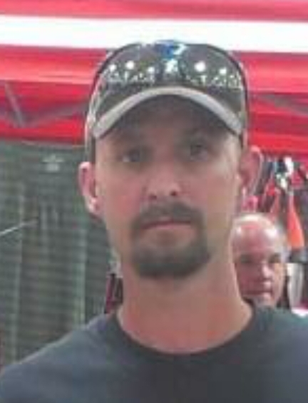 Reggie Axtell: frequent attendee of fashy gatherings and Haley Adams simp. Has been organizing at his residence. Recently seen at Seaside march, open carrying. Testified to grand jury against BC4L despite not being present at the bus. https://twitter.com/PDXshield/status/1274513862717399040 #PDXfash  #fashcard