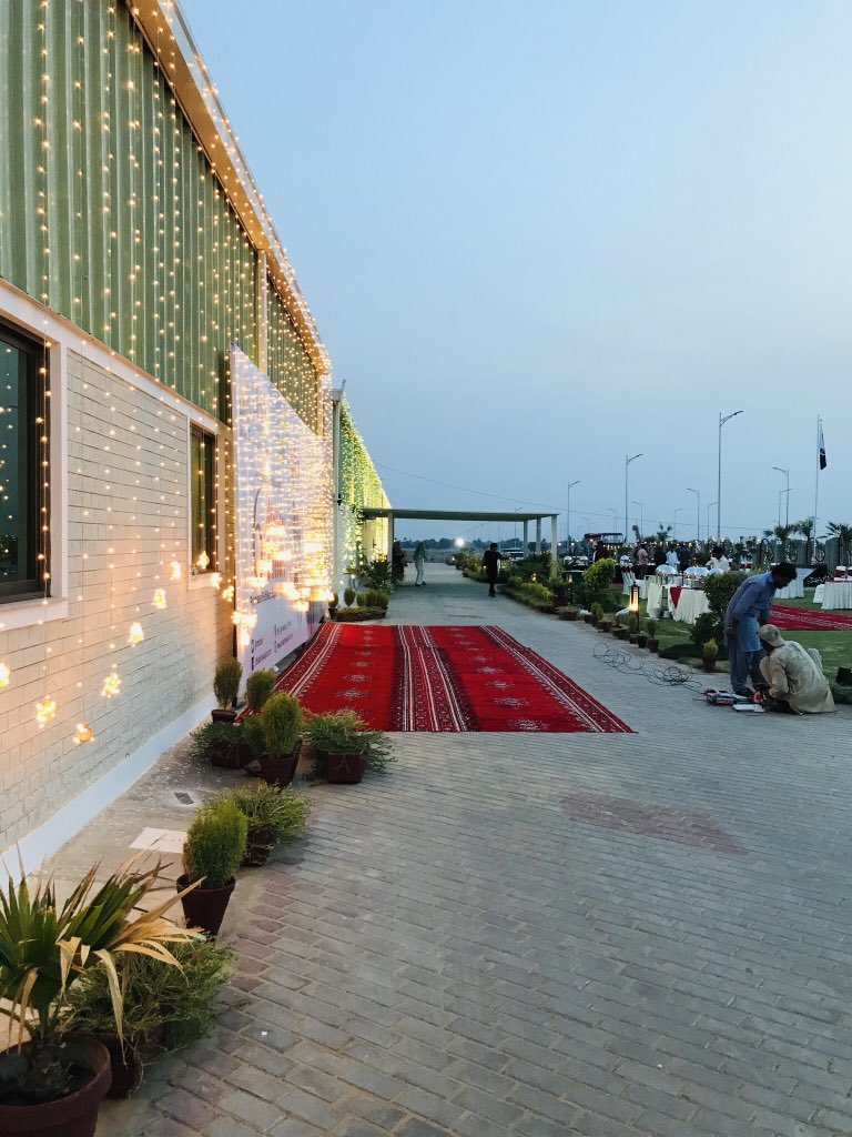 Insane_Xoo's tweet image. 🌸💕 everything went well ☺️ Alhamdulillh #officeFunction #14Aug