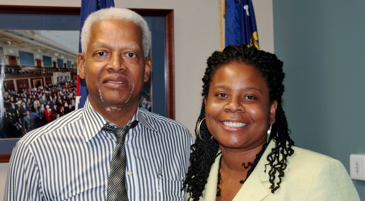 HankStaffers's tweet photo. This month, @HankStaffers Shy Armstrong has helped bring back $68K in IRS funding for constituents. Shy has been with us since 2007 &amp; we couldn't provide award-winning constituent services w/o her. Thank you Shy! If you need help with @IRS, call us at 770-987-2291. https://t.co/oQ3qWg8WjY