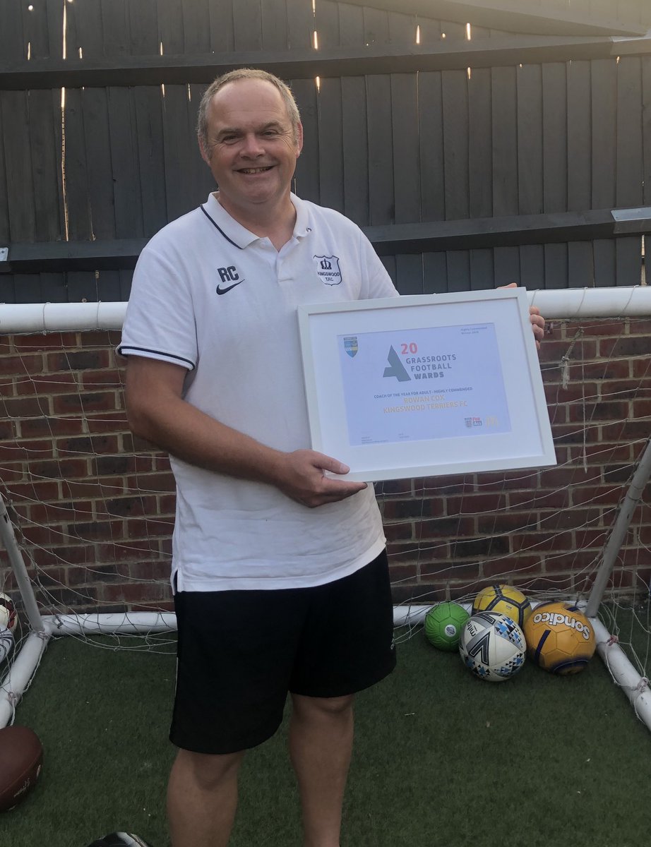 RowanCox3's tweet photo. Thanks @KingswoodTFC ladies for nominating me &amp; thanks @surreyfa for choosing me! Congrats winners/nominees &amp; thanks to ALL volunteers who give up their time! Ta to @PeteOTBSoccer @SarChaps @gregphillips_ for their continued support &amp; @leeinnes25 who helped start my journey! https://t.co/qrQ0TkXpQ7