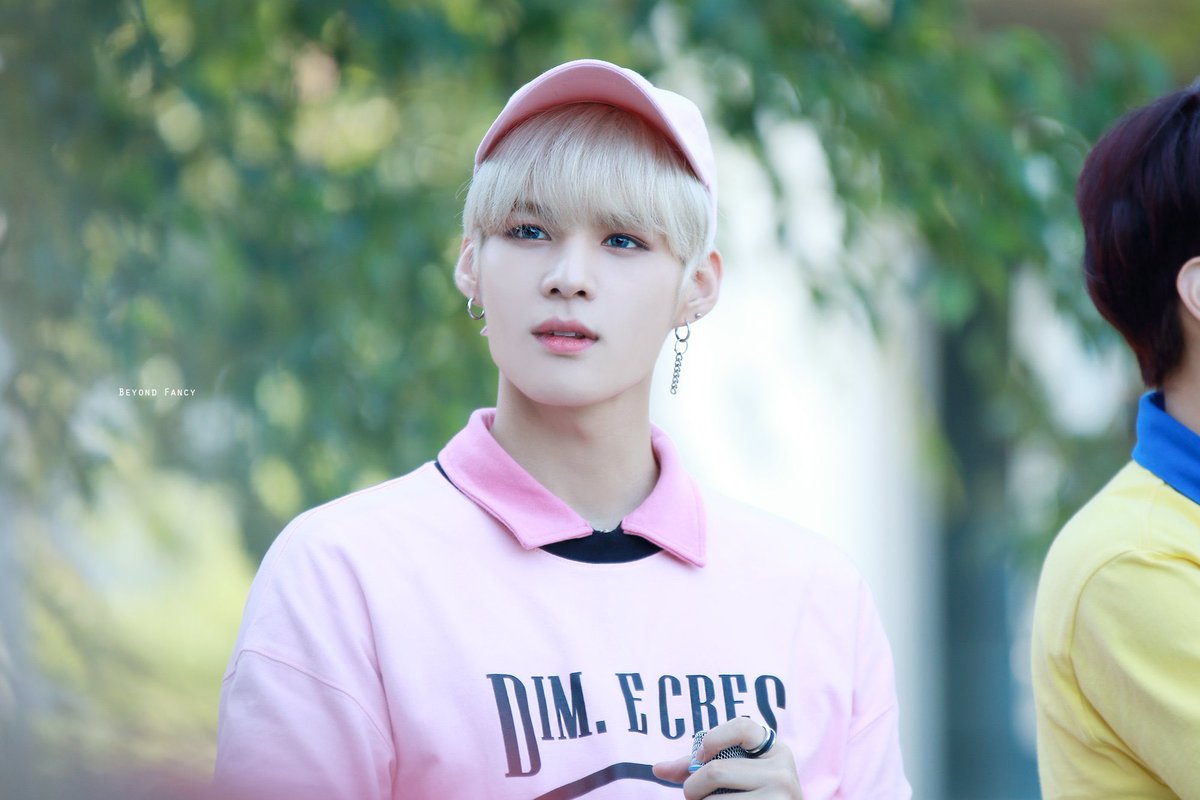 — Lim Sejun with blonde hair; a long thread  #VICTON  #빅톤