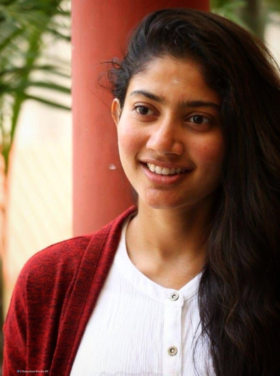 Saipallavi_KFC's tweet image. Here are some stills of our pallu from #PPLM interview 💕@Sai_Pallavi92

#Saipallavi #actress #Smile #eyes #Fidaa