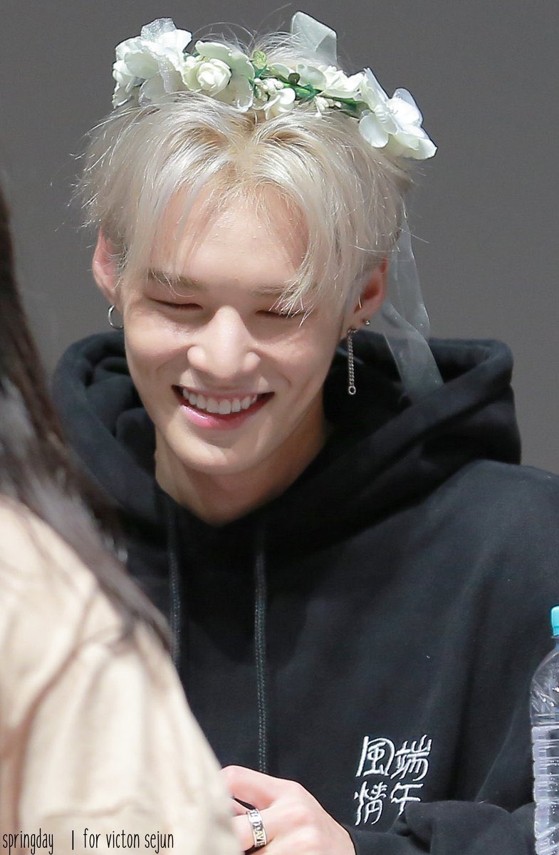 — Lim Sejun with blonde hair; a long thread  #VICTON  #빅톤
