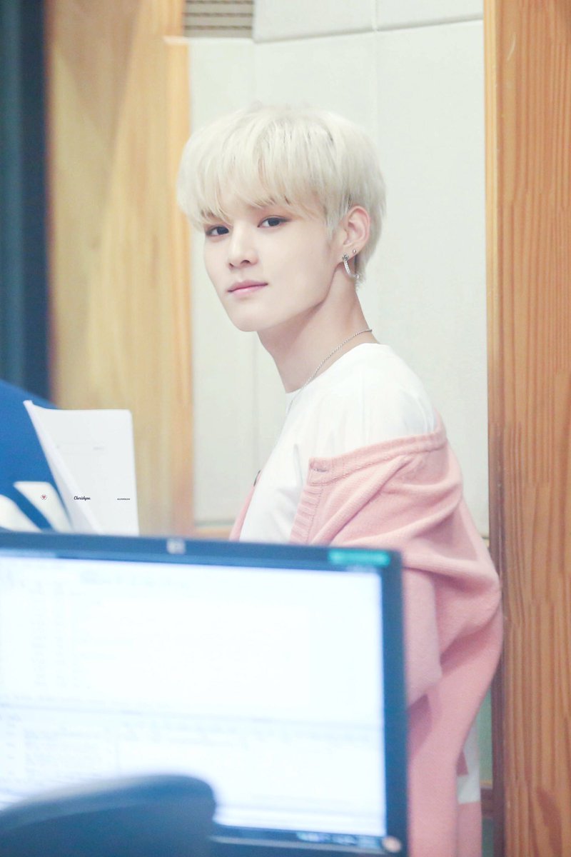 — Lim Sejun with blonde hair; a long thread  #VICTON  #빅톤