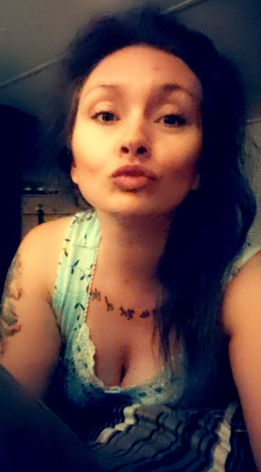 Granny PJs... 😜😂😏😘 https://t.co/htTaKfudhA<a href="/tag/trump2020"class="tags"><span>#trump2020</span></a>