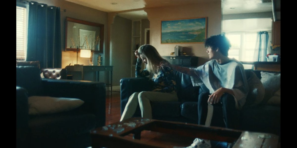 dwtendearing's tweet photo. @jadenhossler You might or might not see this. But #pray affected me so much. I just watched the mv and I sobbed to death. You deserve the world Jaden. I love you so so fucking much,I can't even put it in words.This.THIS IS DOPE.
#prayoutnow https://t.co/sYVFTtwMNF