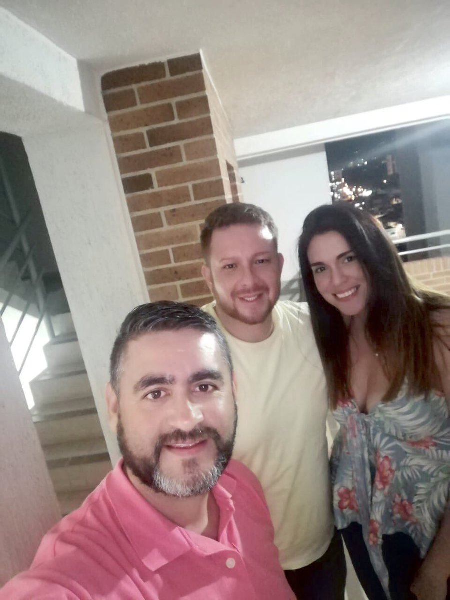 Sabado de 🍺🍺 con los amigos