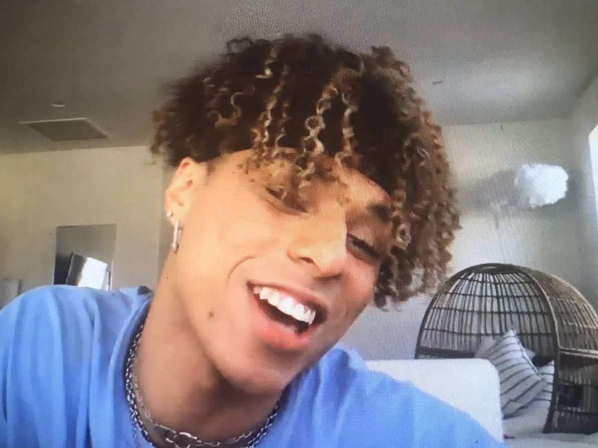 your local aries (@Liaoof1) | Twitter