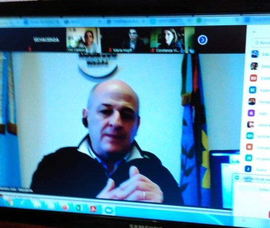 marianouset's tweet photo. Gracias @DelfinoLucasOk por promover estos espacios, para compartir experiencias y ser mejores en cada área. Más de 50 referentes de la cultura de distintos municipios.
@crosalesmuni 
Gracias Ministro @eavogadro y subse @vivicantoni https://t.co/tuceMMwF1j