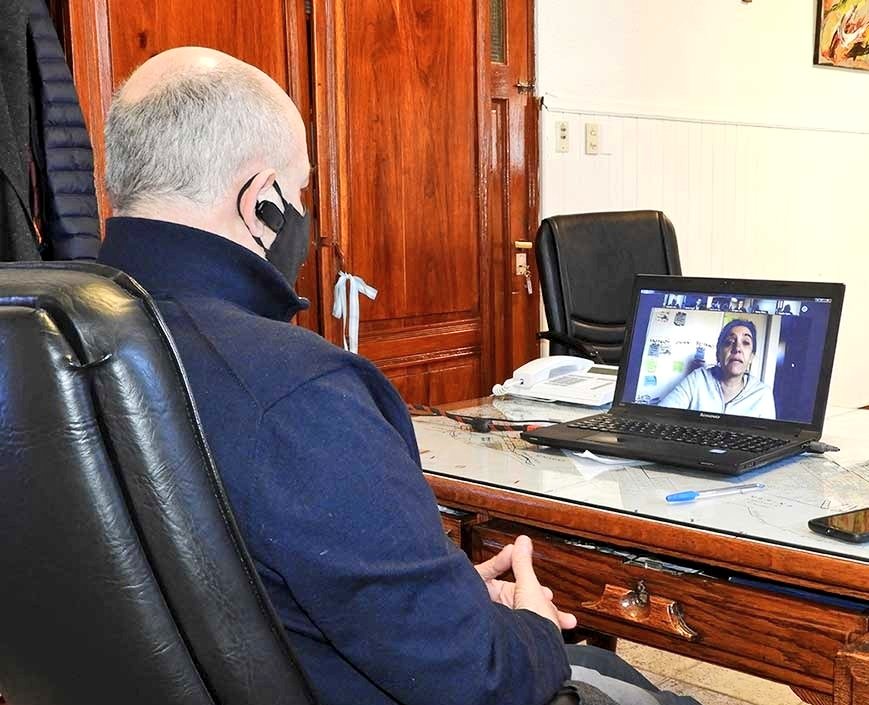 marianouset's tweet photo. Gracias @DelfinoLucasOk por promover estos espacios, para compartir experiencias y ser mejores en cada área. Más de 50 referentes de la cultura de distintos municipios.
@crosalesmuni 
Gracias Ministro @eavogadro y subse @vivicantoni https://t.co/tuceMMwF1j