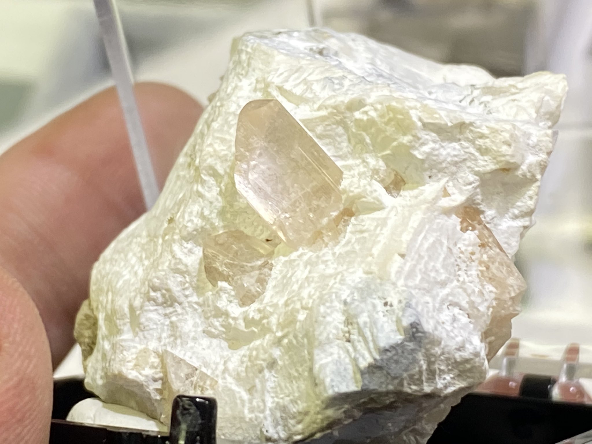 ☆超珍品！パキスタン シガール渓谷産 トパーズイントパーズ 【公式通販】