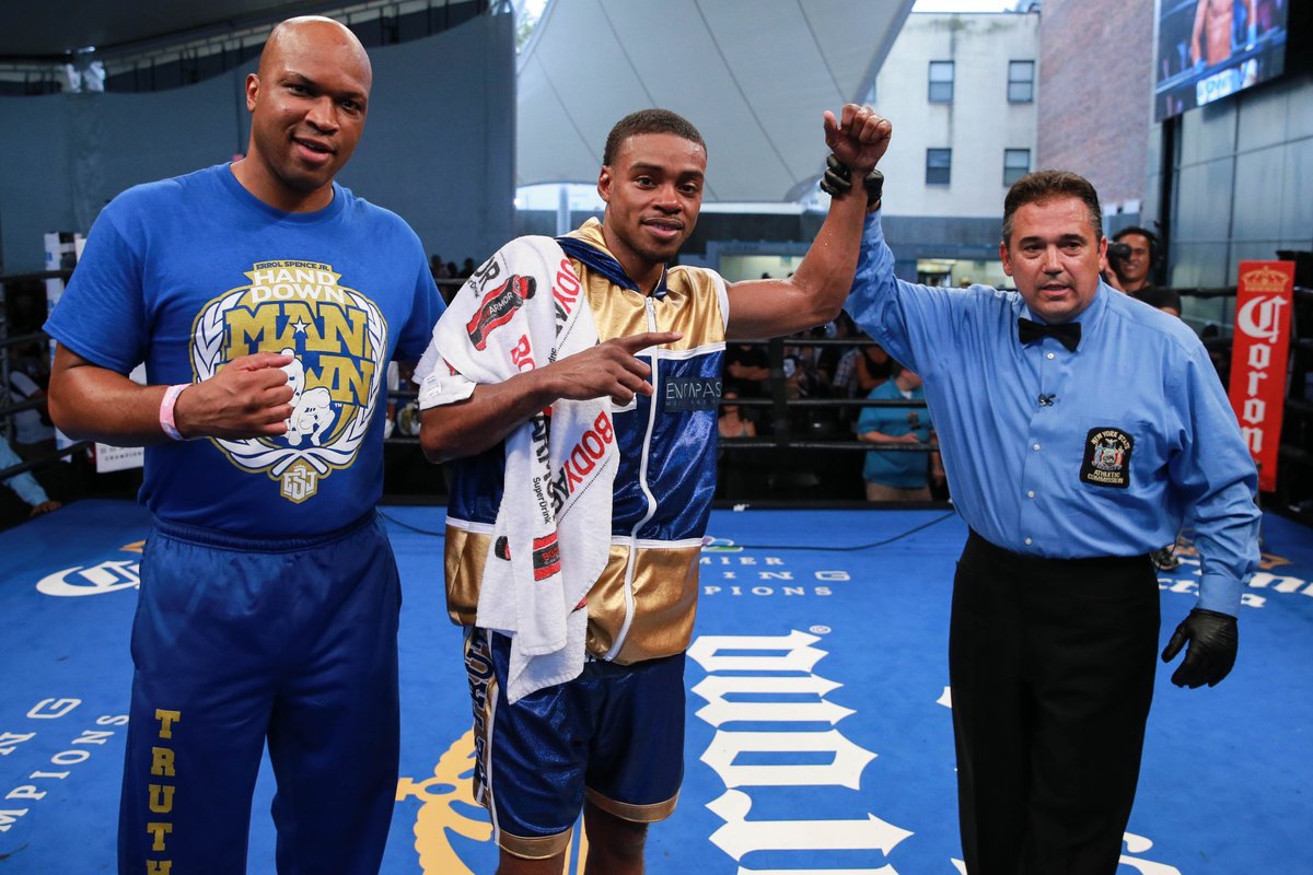 premierboxing's tweet photo. #PBCFightAnniversary: Spence Jr. vs Bundu | August 21, 2016 โ Four years ago today, then rising contender @ErrolSpenceJr defeated Leonard Bundu in a welterweight world title eliminator, setting him on track for his world title clash #BrookSpence https://t.co/2X99qwKqHS