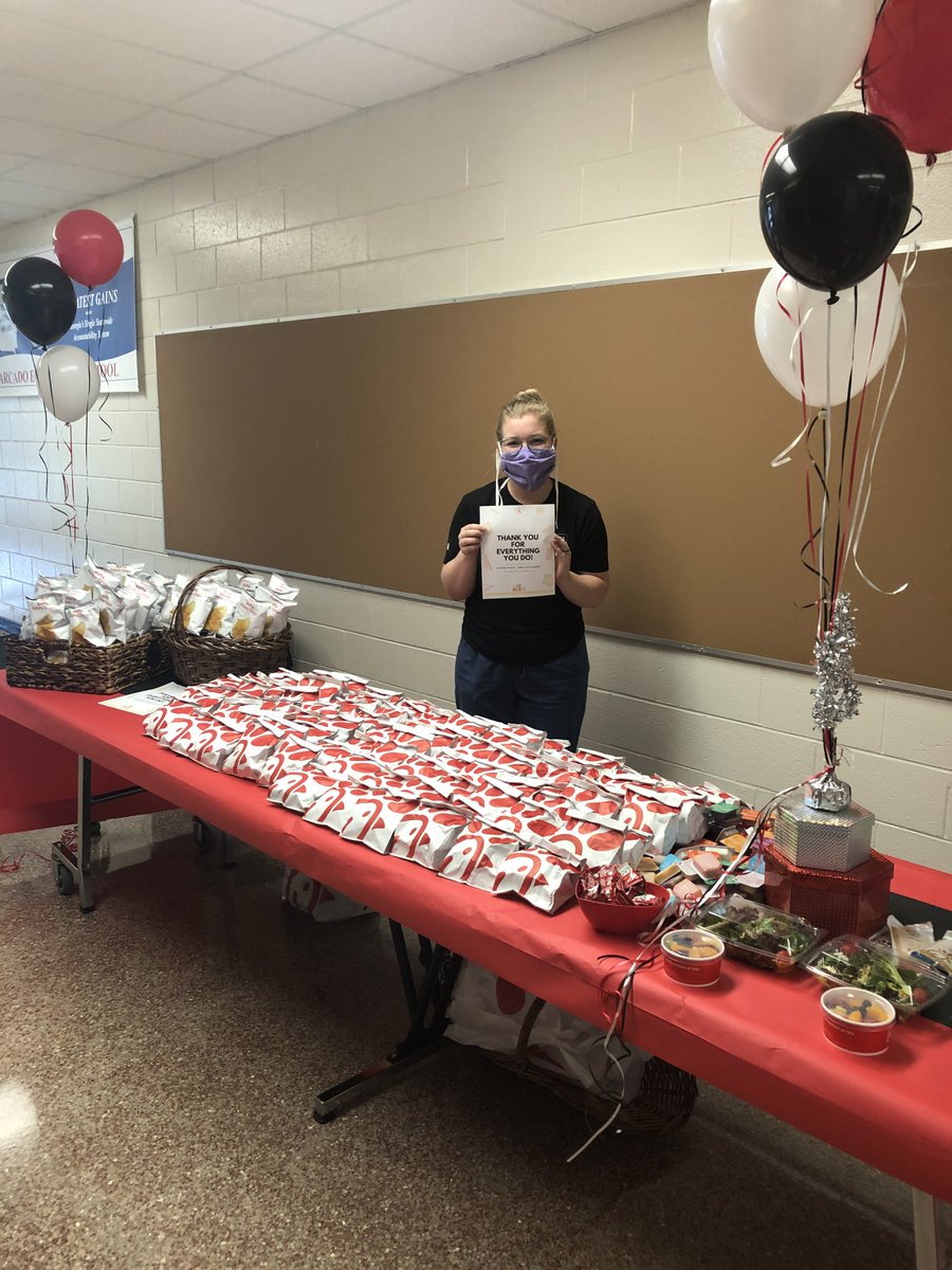 ArcadoSchool's tweet photo. A BIG SHOUT OUT to 12 Stone Church for supporting our teachers and staff!  Thank you for providing lunch today!  It was YUMMY! https://t.co/tN5Rh0EkTq