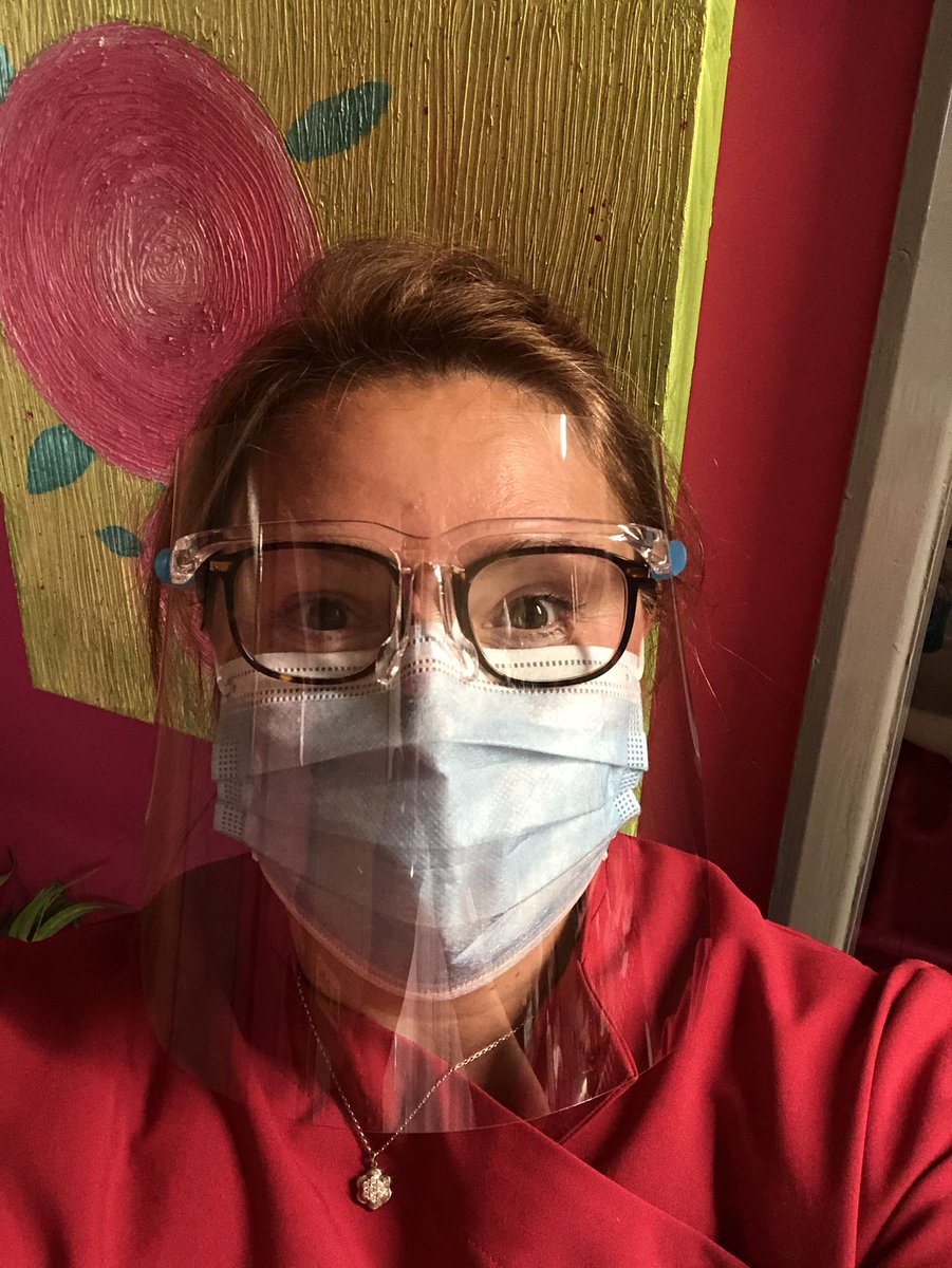 PinkNJ's tweet image. Found the perfect visor. Doesn’t fog my glasses 👓 it’s amazing @prostylinguk 💕