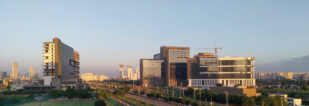 RcAnalyst's tweet photo. #rainwashed #horizon in early morning #sunlight
#sector-63 @GCXGurugram
@HTGurgaon https://t.co/EOuBCF0yEh
