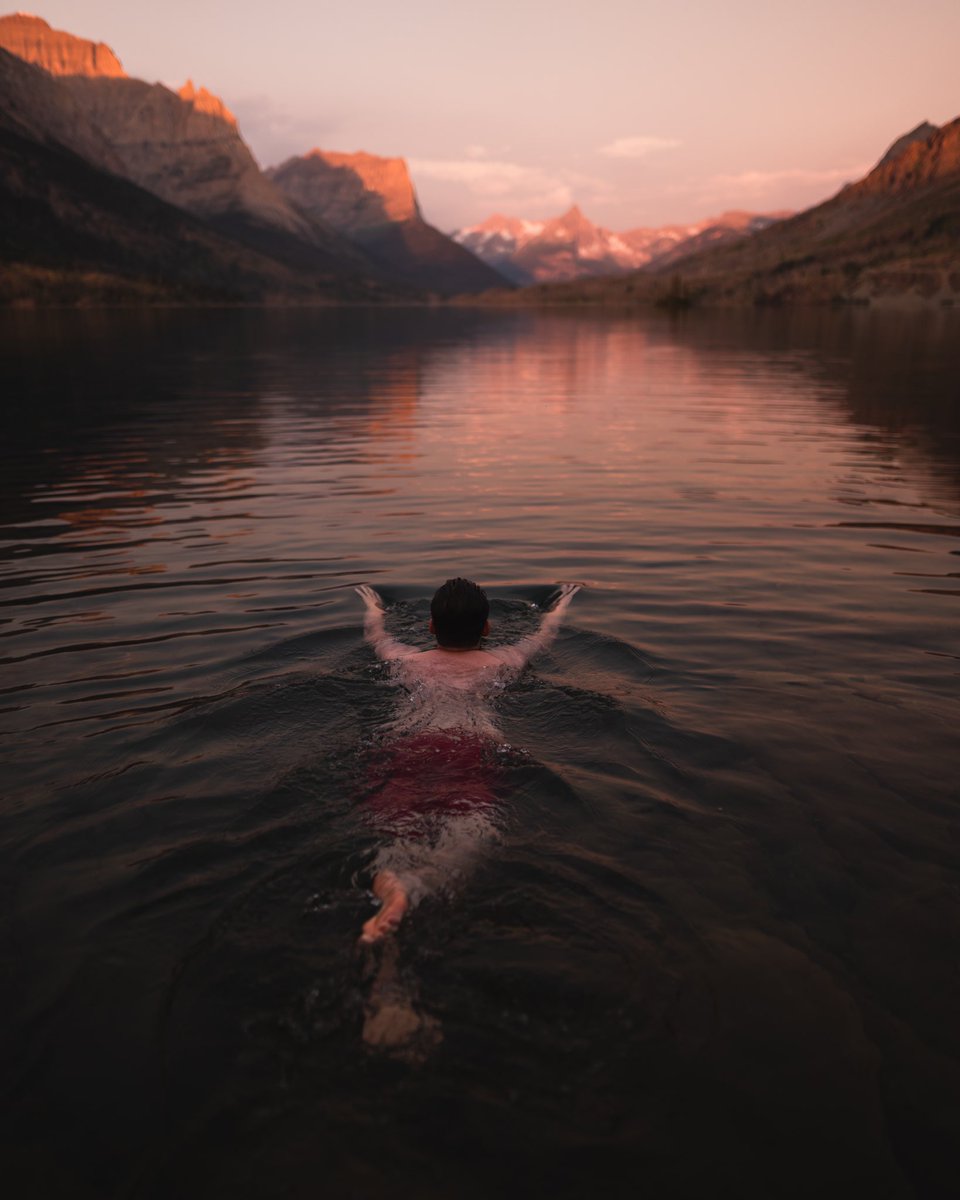 ericmatt96's tweet photo. Early morning dips https://t.co/xaHZrCS9ma
