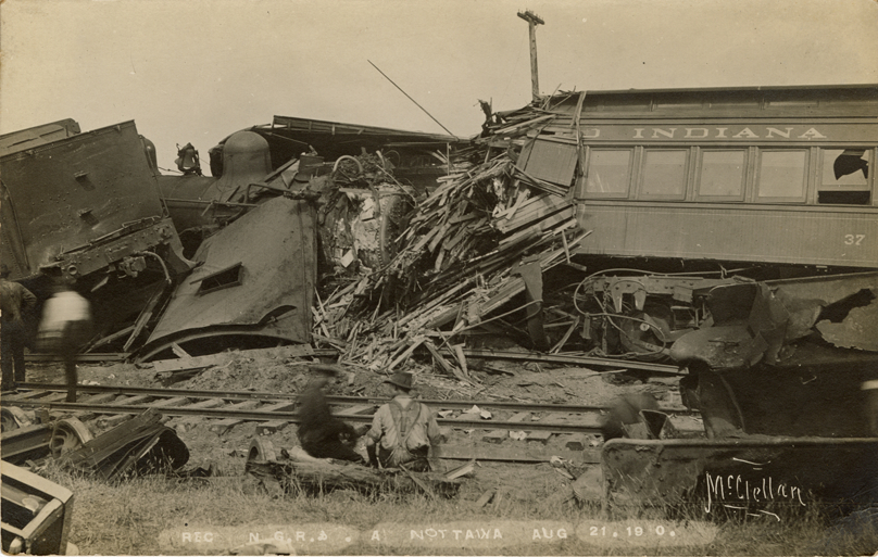 MichiganHist's tweet photo. Wreck of Grand Rapids &amp; Indiana Railroad train, Nottawa - 8/21/1910 (BHC)
#StJosephCounty 
https://t.co/sbyUtJuZUx https://t.co/Z2w2LNVD1y