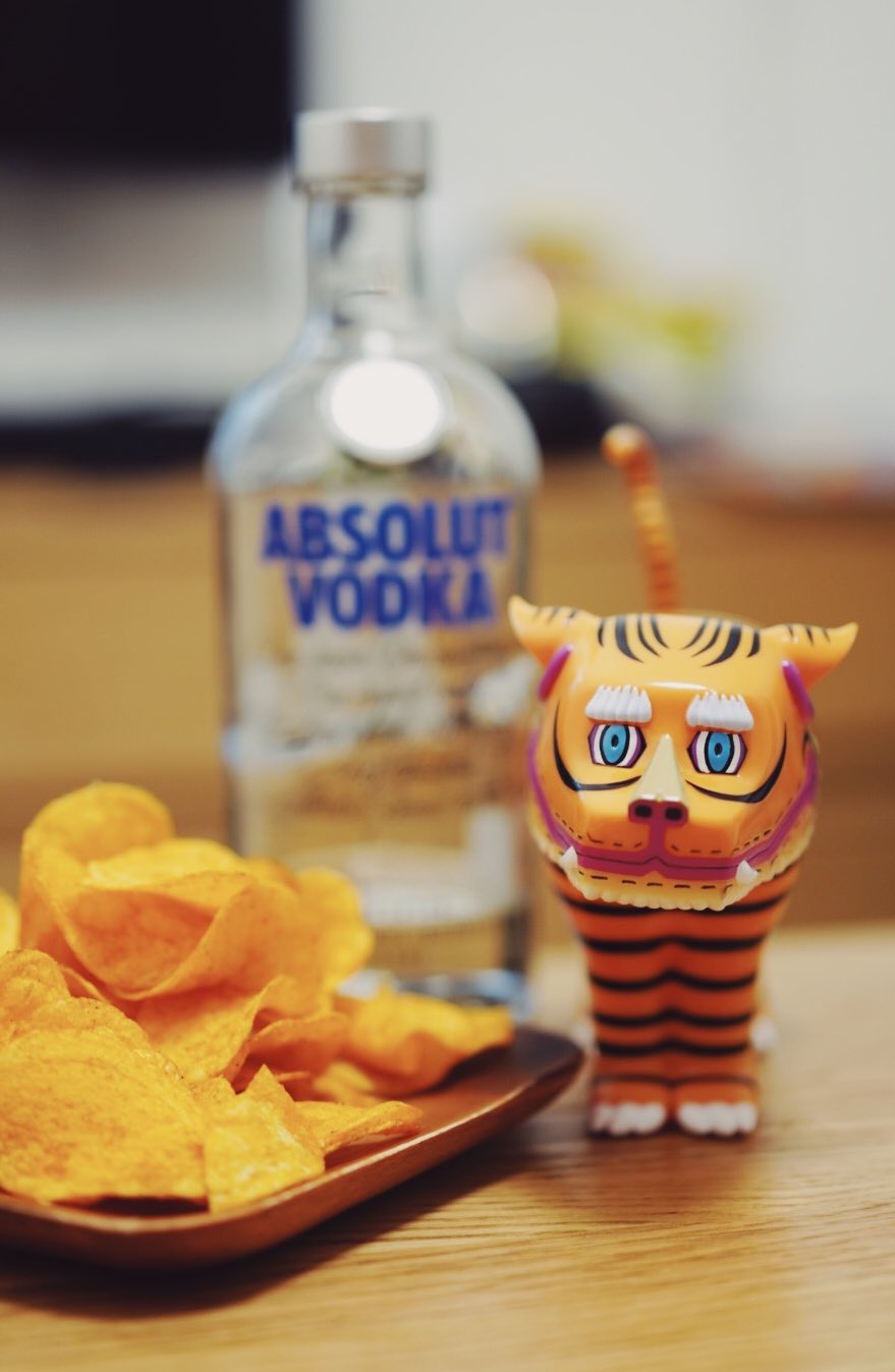 海外限定 HEADLOCKSTUDIO TIBEO チベオ ヘッドロックスタジオ HEADLOCKSTUDIO Tibeo White Ver. ヘッドロックの通販 by VINTAGE｜ラクマ