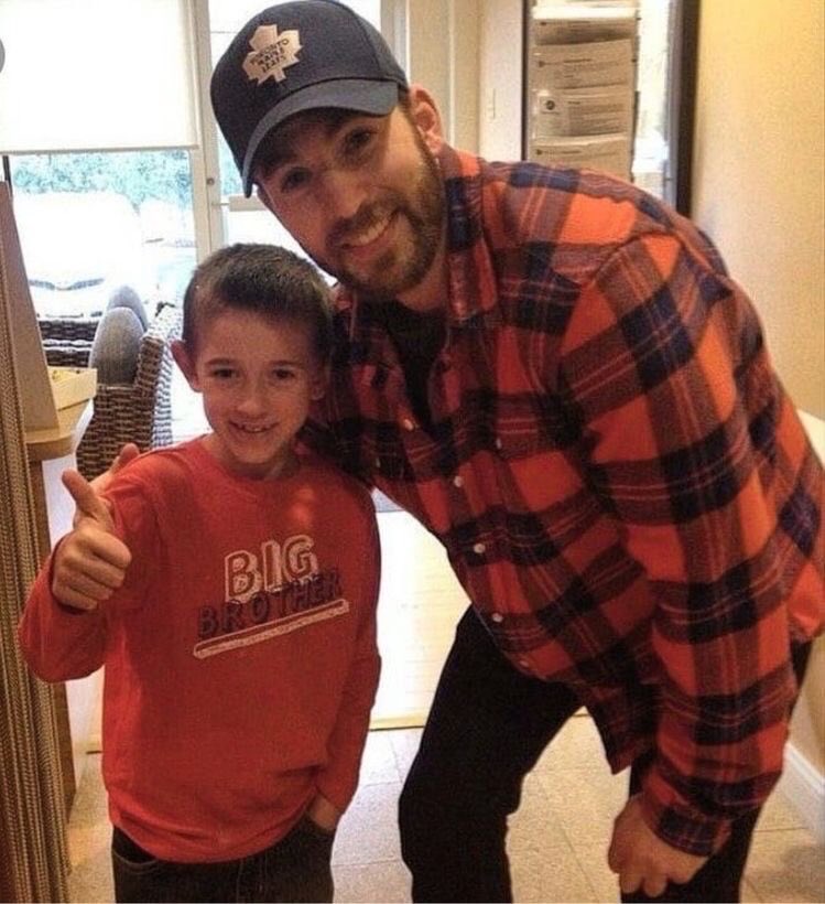 chris evans with children: a very necessary thread.