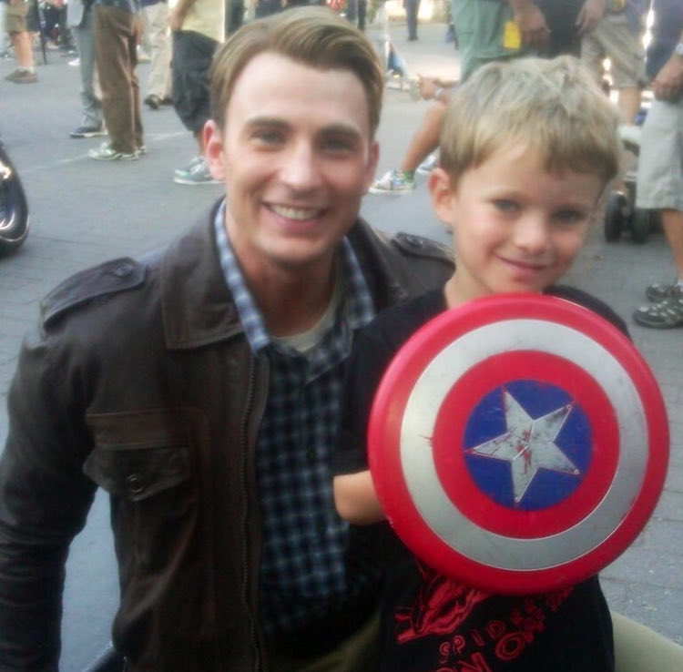 chris evans with children: a very necessary thread.
