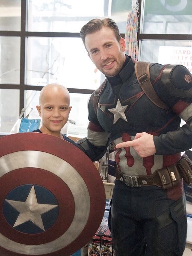 chris evans with children: a very necessary thread.