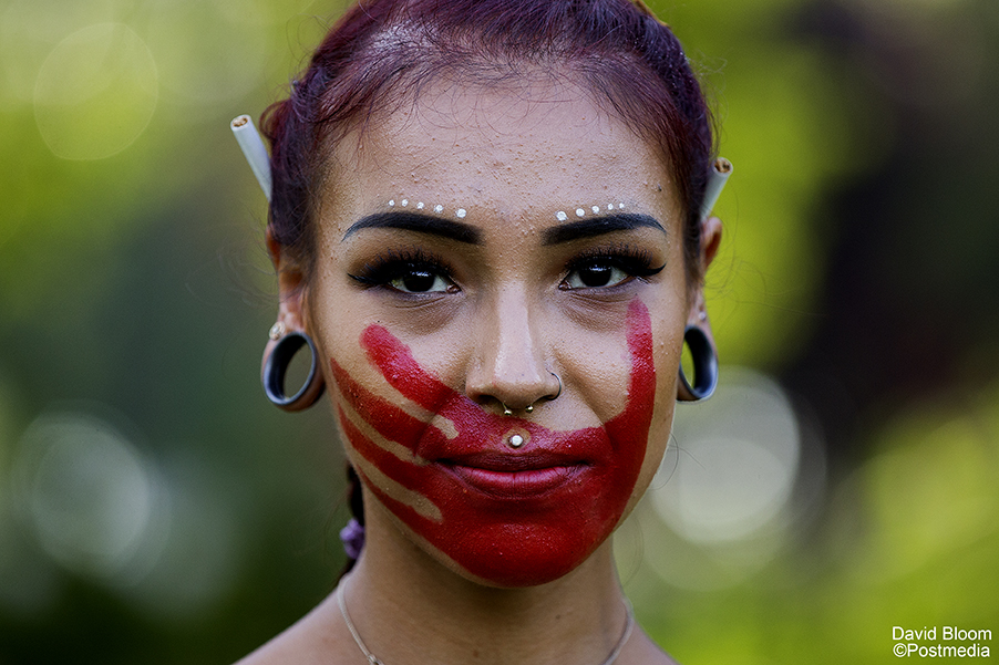 davidbloomphoto's tweet photo. Approximately 80 people took part in a social distanced Indigenous Lives Matter protest at the Alberta Legislature, in Edmonton Friday evening. Participants were spread out across the lower grounds of the legislature. #yeg #ableg https://t.co/aNVTT4knZe