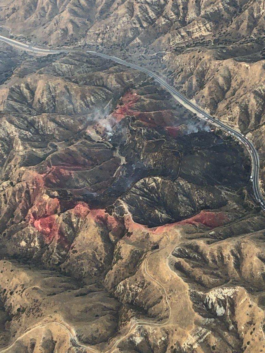 CALFIRERRU's tweet photo. #TimFIRE [UPDATE] 6:54 pm - The fire remains at 15 acres and is now 20% contained.  The forward rate of spread of the fire has been stopped. https://t.co/yAppXDRpMS