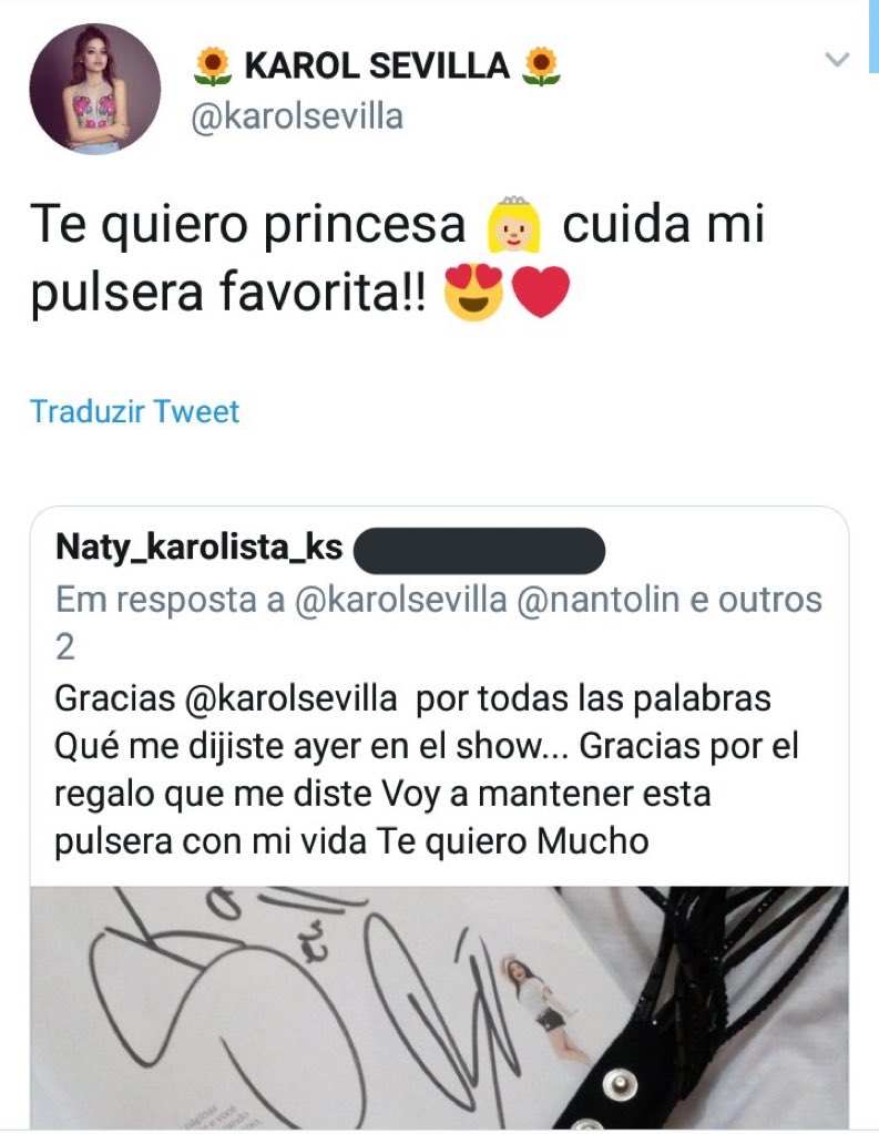 Ks09Naty's tweet photo. Mejor día de mi vida , Dios mío lá extreño demasiado !! @karolsevilla @carocisne7 #karolsevilla  Cuido de esa pulsera con mi vida !! https://t.co/h84l6VL2z4