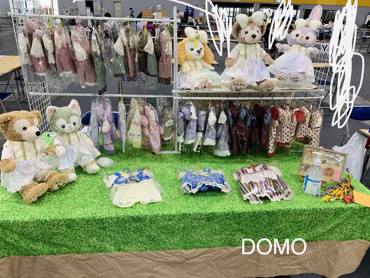 インテックス大阪無事ついて設置も完了しました⭐️⭐️
こんなにスペースが空いてるなんて初めてで、ドキがムネムネします⭐️
今回初出しのワンピース⭐️⭐️
カラフルなレースがお気に入りです⭐️⭐️ https://t.co/j5GKcvnjJo