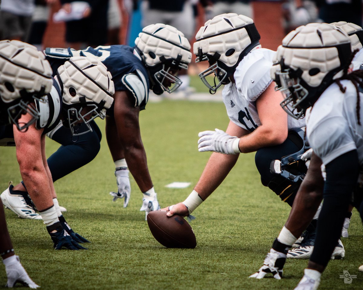 chadlunsford's tweet image. It Starts Up Front! 
#Hawgs #DBlock