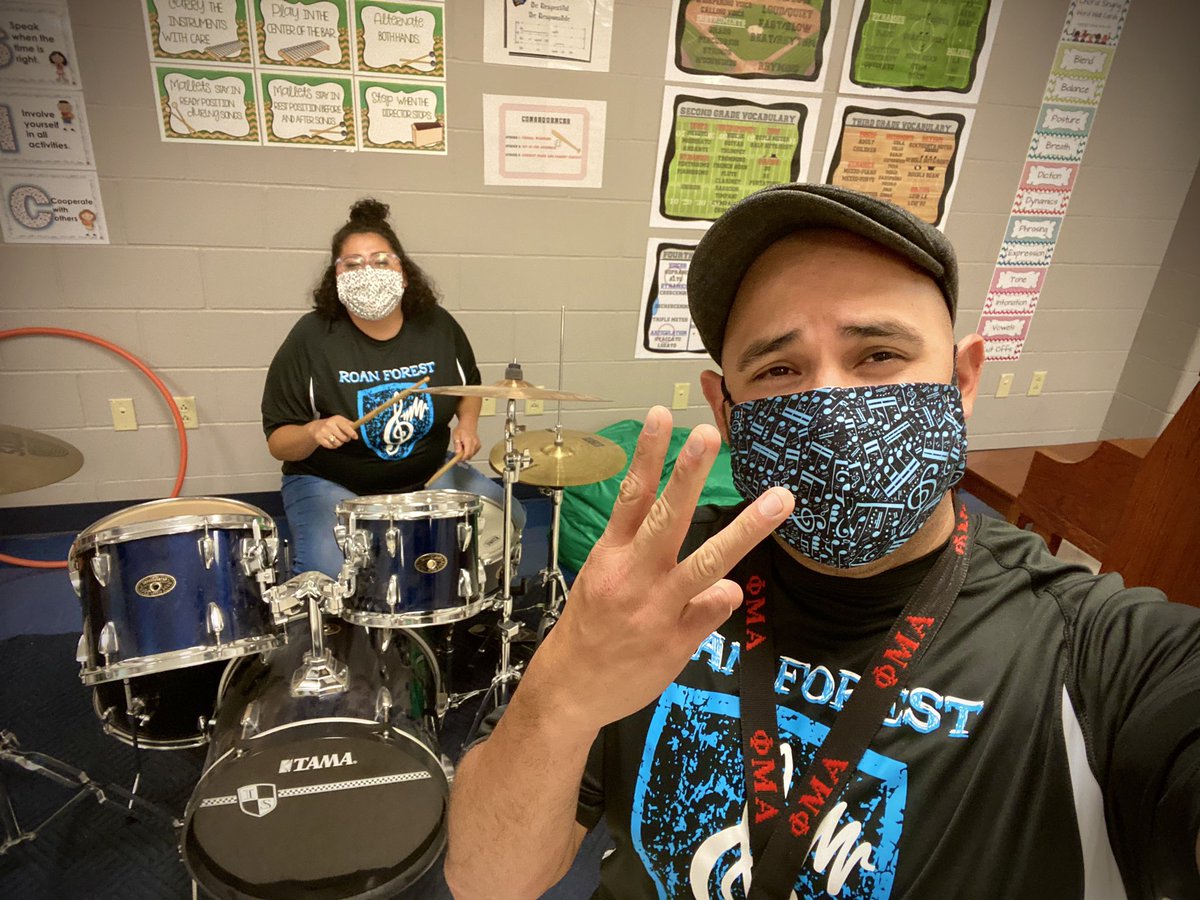 RoanForestMusic's tweet photo. 5 days of twinsies. 5 days of dancing and hanging with the best students in the world. 5 days of working with an amazing teaching partner. Week 1 done.
#goroanforestgo #rootedroanforest #NEISDcares @NEISDFineArts @NEISDElemMusic https://t.co/JgQ9bG4uHV