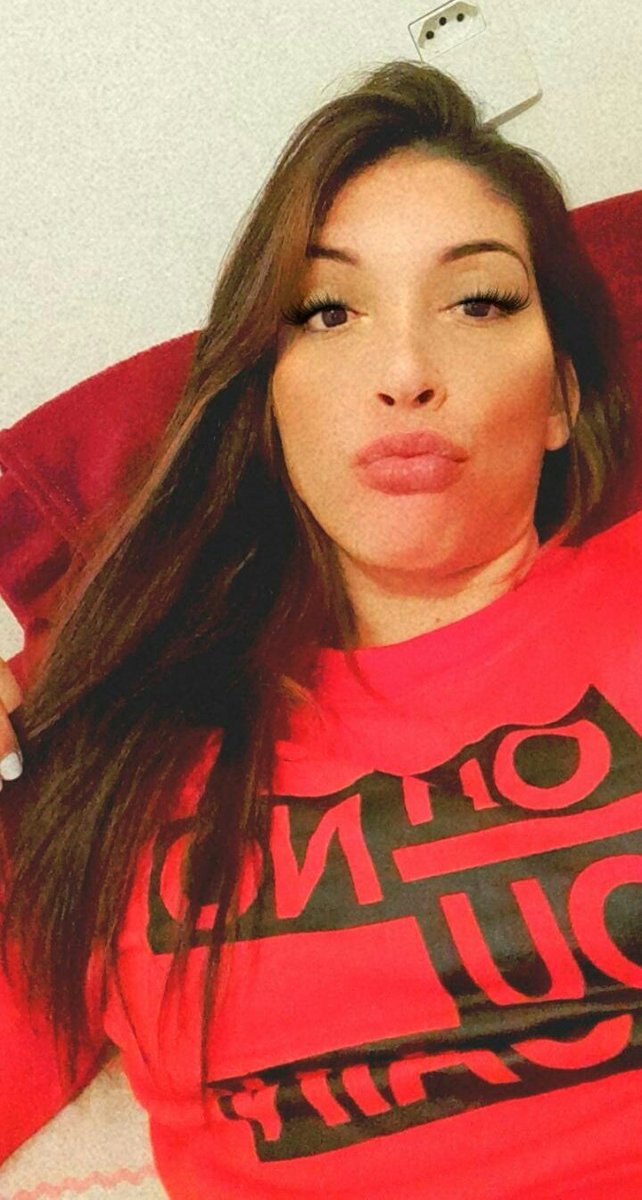 jesus_iluminada's tweet photo. Boa noite 💋❤ https://t.co/dGFVBnYP9H