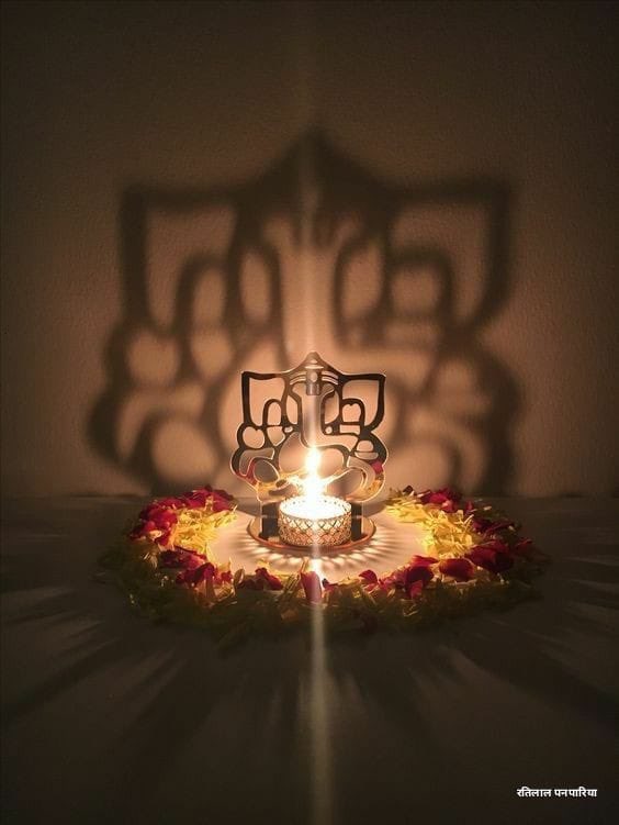 krishn3_bhatt's tweet photo. #விநாயகர்சதுர்த்தி2020
🙏🏻 ॐ गं गणपतये नमः 🙏🏻
गणपति बप्पा मोरया  🙏
🕉️🕉️🕉️🕉️🕉️🕉️🕉️🕉️🕉️

#HappyGaneshChaturthi
#गणेश_चतुर्थी
https://t.co/LqeIBeUhfa