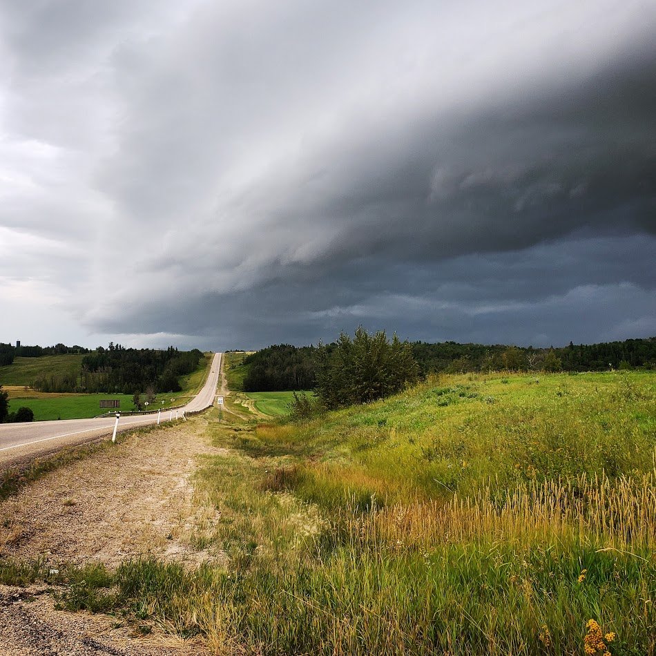 WanderlandPhoto's tweet photo. ⛈️

#Alberta #explorealberta https://t.co/Y2kbPK9URQ