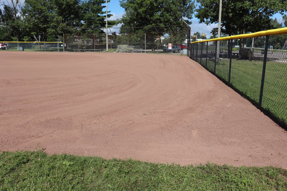 It starts out like this... and ends up like this.... #brickrubble #redclay #pickingstation #clayinfieldmix