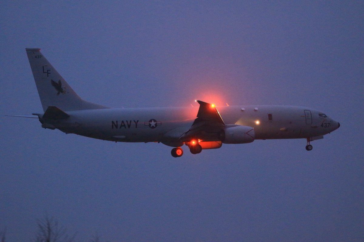 38rMh's tweet photo. #これを見た人は赤色の入った画像を貼れ #三沢基地 #P8 #VP16 #CTF72 https://t.co/xU5rhNBUmJ