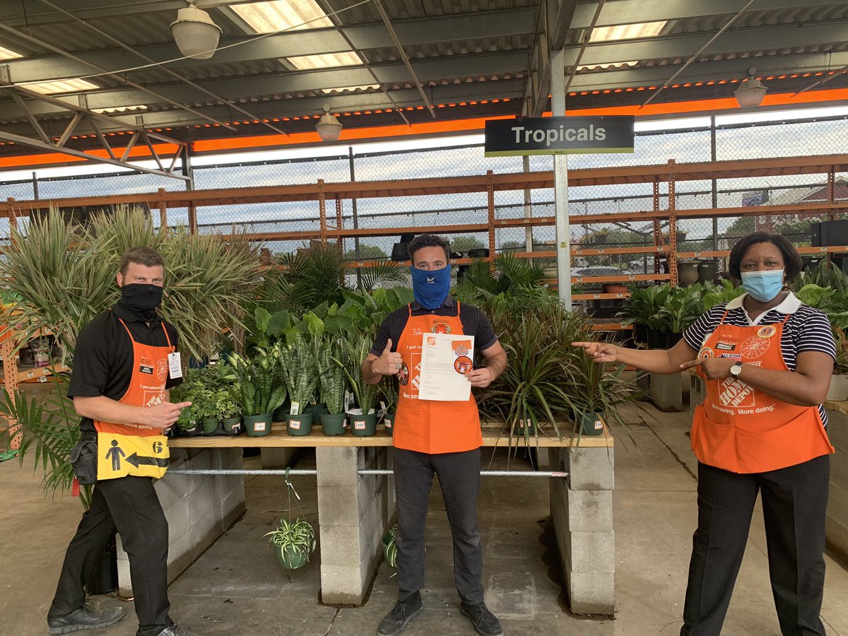 Tyler is no stranger to Doing the Right Thing and Taking Care of Our People. It is mine and @SherreMaclin ‘s honor to present a Presidential Award on behalf of <a href="/HectorAPadilla/">Hector Padilla</a> to Tyler for living our values as a leader at HD.