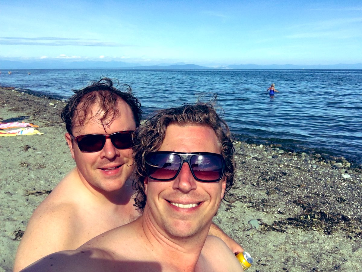 jdubVancouver's tweet photo. Weekend GO! #ComoxValley #GooseSpit #beachlife https://t.co/jxwjJrKrda