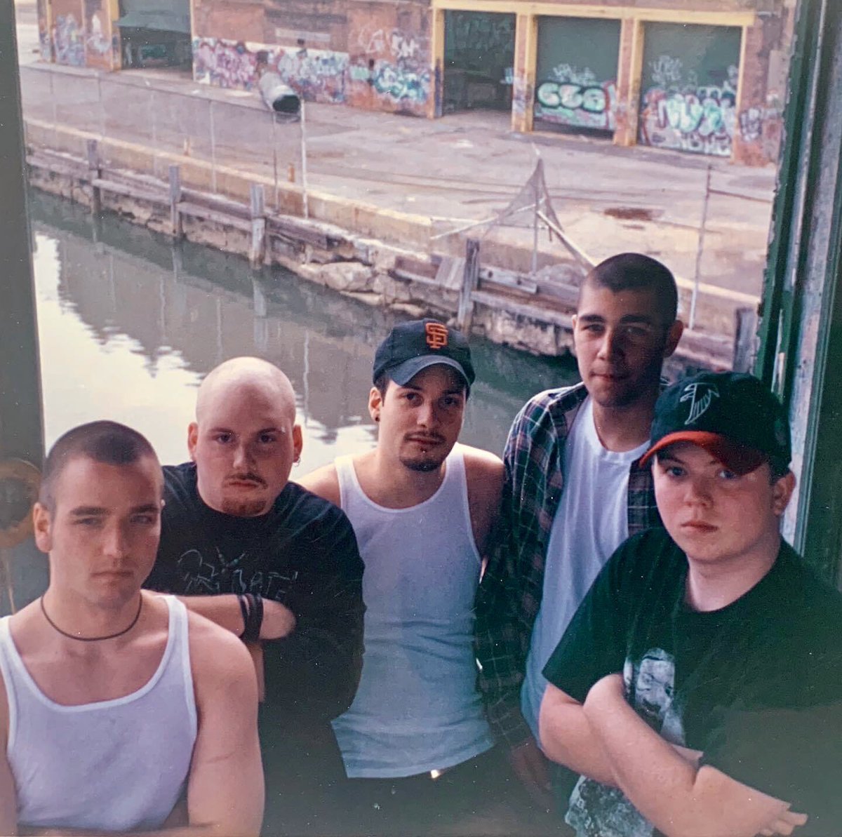 LarryDwyer's tweet image. Incredible picture @DrHoof shared of us from 25 years ago with @hatebreed  in Bridgeport, CT. #hatebreed #UnderTheKnife #ConnecticutHardcore #CTHC @waynelozinak @jameyjasta @chrisbeattie
