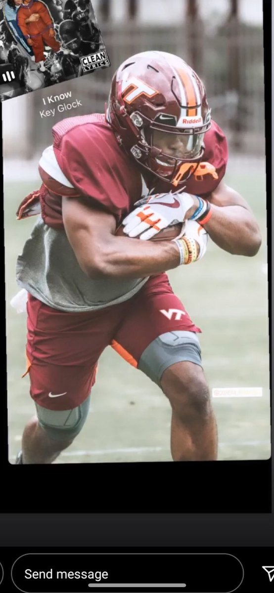 JonesTheCoach_'s tweet photo. Heard there’s a young bull making some noise in Blacksburg 👀 @JordanBrunson9 @DenmarkFootbal1 #NextLevelDanes https://t.co/sa3X3LjWwa