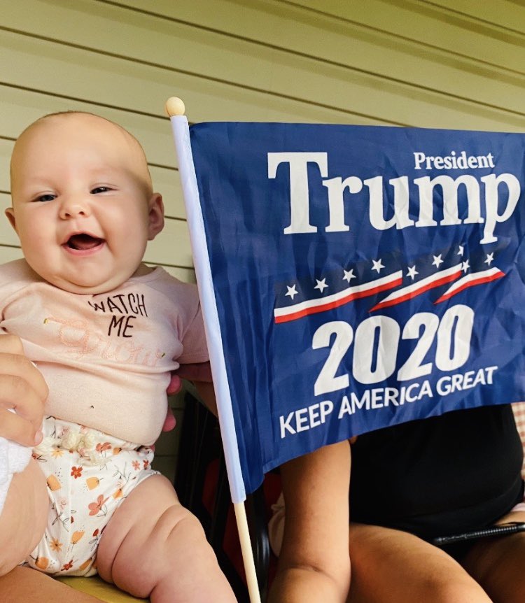 samanthac116's tweet photo. baby TRUMP doo doo doo doo doo🤣 #Trump2020 #KeepAmericaGreat @realDonaldTrump @POTUS https://t.co/vaEe0cEcqt