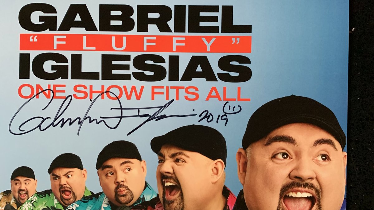 These 2019 signed albums r NOT for sale. Only way to get one is to tweet “I want the #GabrielIglesias Fluffy record” for ur chance to WIN. Choosing winner in 2 hours 😁