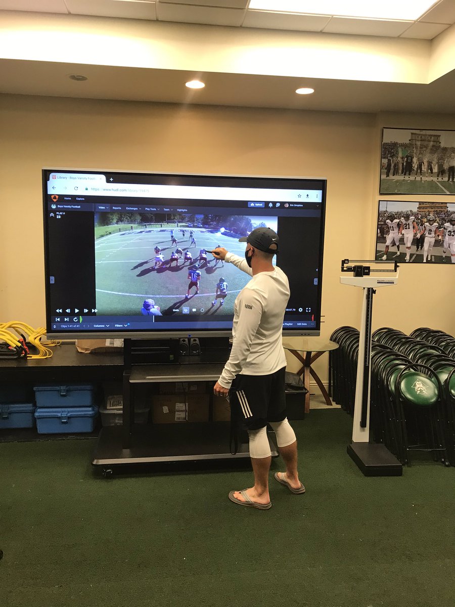 GreeneDevilsFB's tweet photo. We wanted to thank @millerbev for the   BOXLIGHT Panel to help take our program to another level! 
#TechnologyImprovements #HUDL https://t.co/jjaiA8FDDX