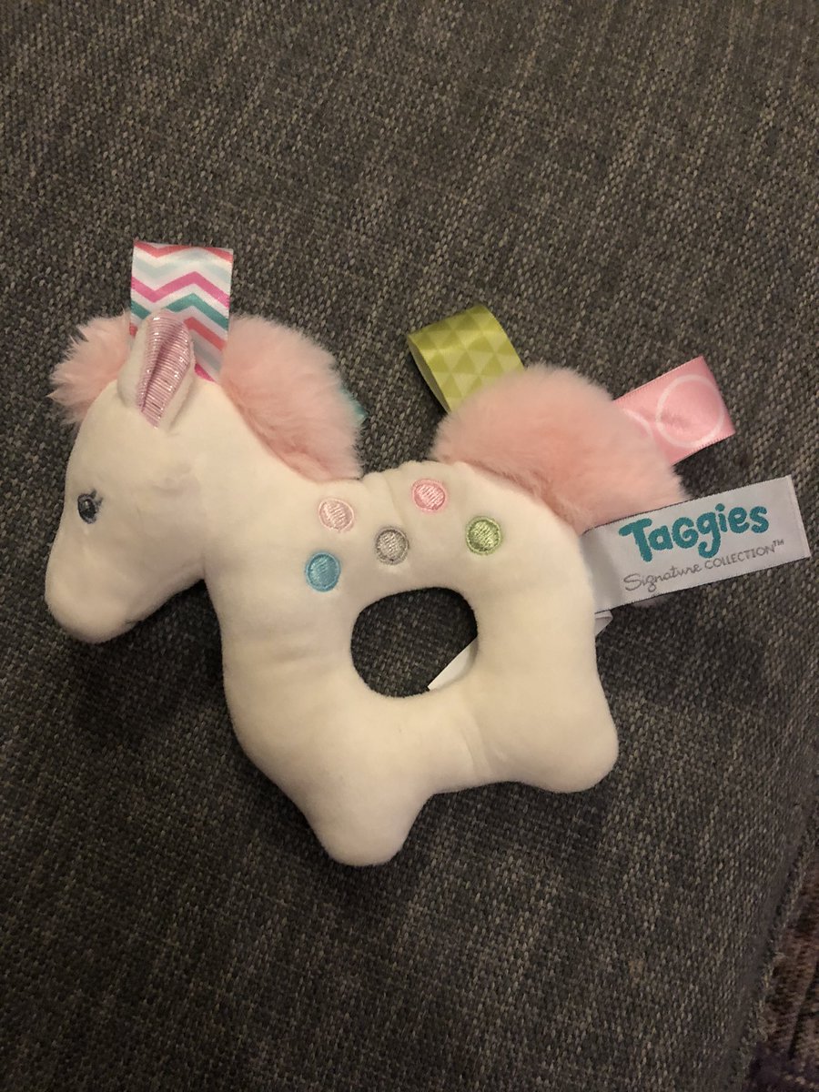 4/ Stopping midday for a baby break can be a lovely interruption. And fosters increased empathy and patience even among colleagues.