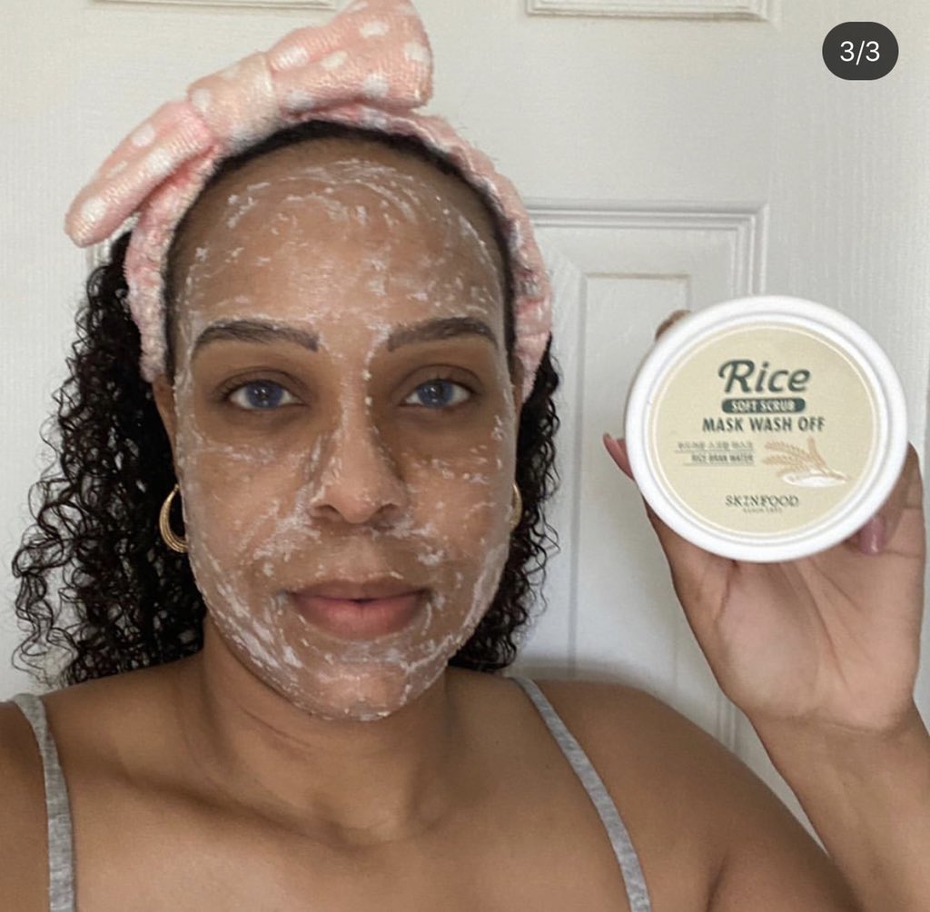 JackieNaturals's tweet photo. 🚨MASK TIME🚨
MASK: Skinfood Rice Mask Wash Off (Soft Scrub) @skinfood_us
THOUGHTS:
- Great smell 👍
- Super gentle on the skin
- My face was super soft & smooth
Thanks a lot @CurlyTells. I love this mask!
#skinfood #ricemask #softscrub
#facemask #skincare #jackienaturals https://t.co/ALbauIaL9j