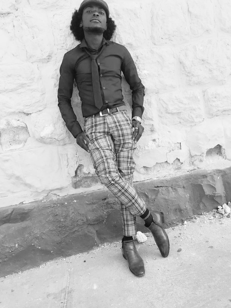 YaMkwamani's tweet photo. Google "what's coming??"💯😎
#locosounds https://t.co/WbgFMcr01q